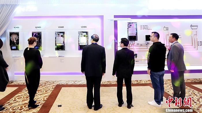 万和发布壁挂炉新品B5